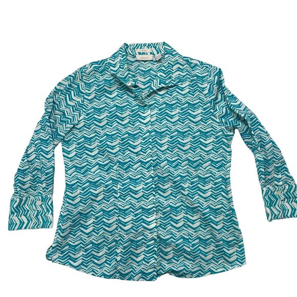 CHICOS Turquoise Chevron Stripe No Iron Cotton Button Up Shirt Size Medium (1) - Picture 4 of 9